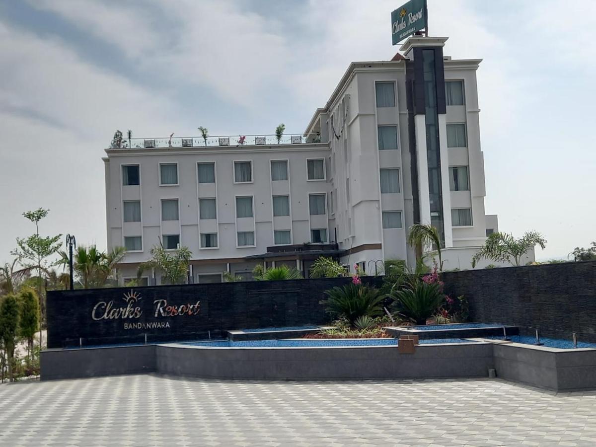 Clarks Resort Bandanwara Zewnętrze zdjęcie